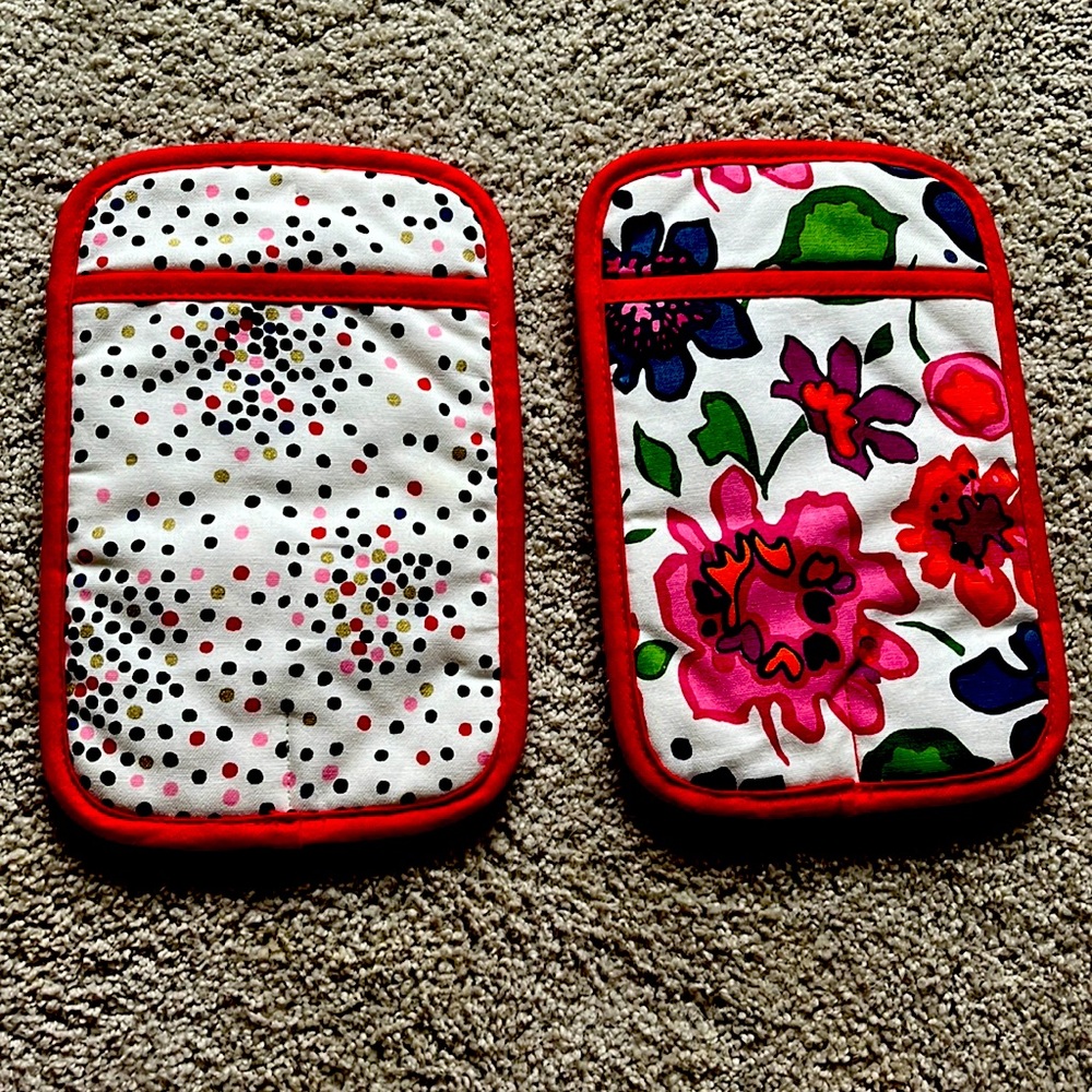 New Kate Spade Oven Mits